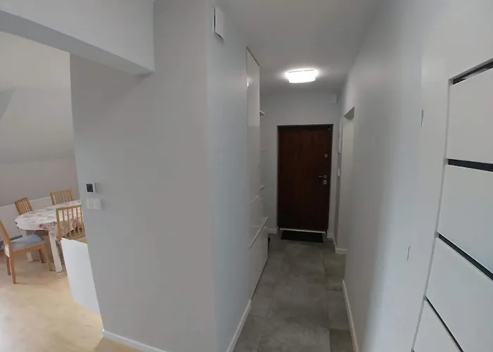 Dorota Z Garazem Lägenhet *